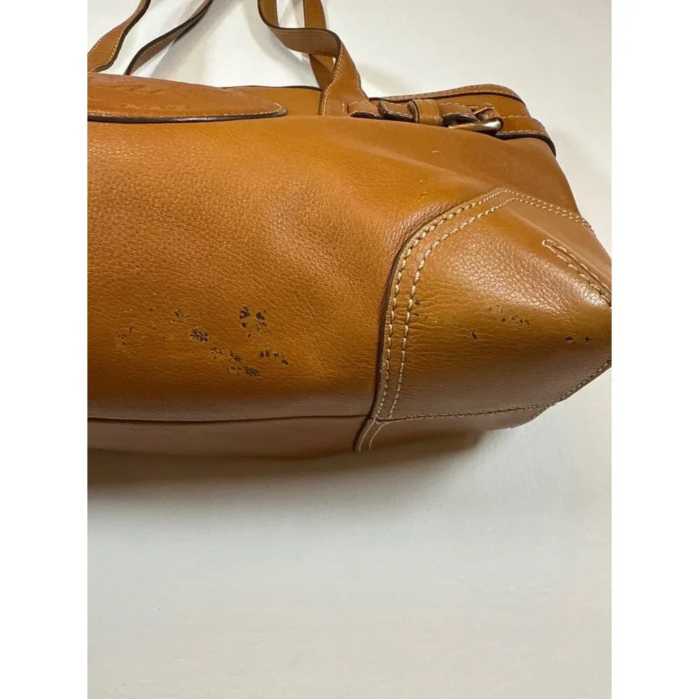 Michael Kors Vintage Tan Leather Millbrook Tote, flaw on bottom - Picture 3 of 9